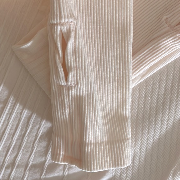 Free People Bodysuit. (XS) - Picture 4 of 4